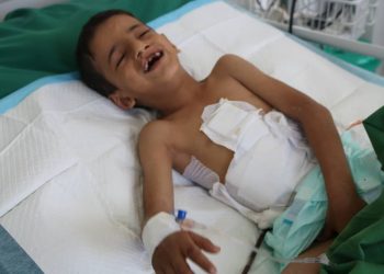 مقتل الطفل صابر عبده قائد الصباري 12 عام ويصيب اخوه محمد 7 أعوام برصاص قناص الحوثي