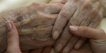 حقوق الإنسان للمسنين