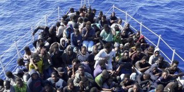 قرار بالإجماع من مجلس الأمن بشأن تهريب المهاجرين والاتجار بالبشر قبالة الساحل الليبي