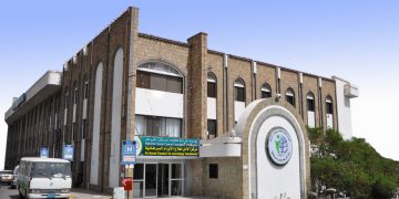 مركز المعلومات يطالب بتدخل دولي ويصف قصف الحوثيين لمستشفى الأمل للأطفال بتعز بجريمة حرب